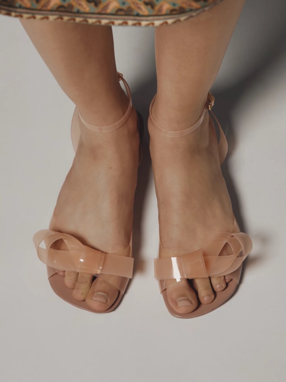 Anthropologei Lola Cruz Jelly Bow Sandals Summer Flats in Nude Pink 39 NIB